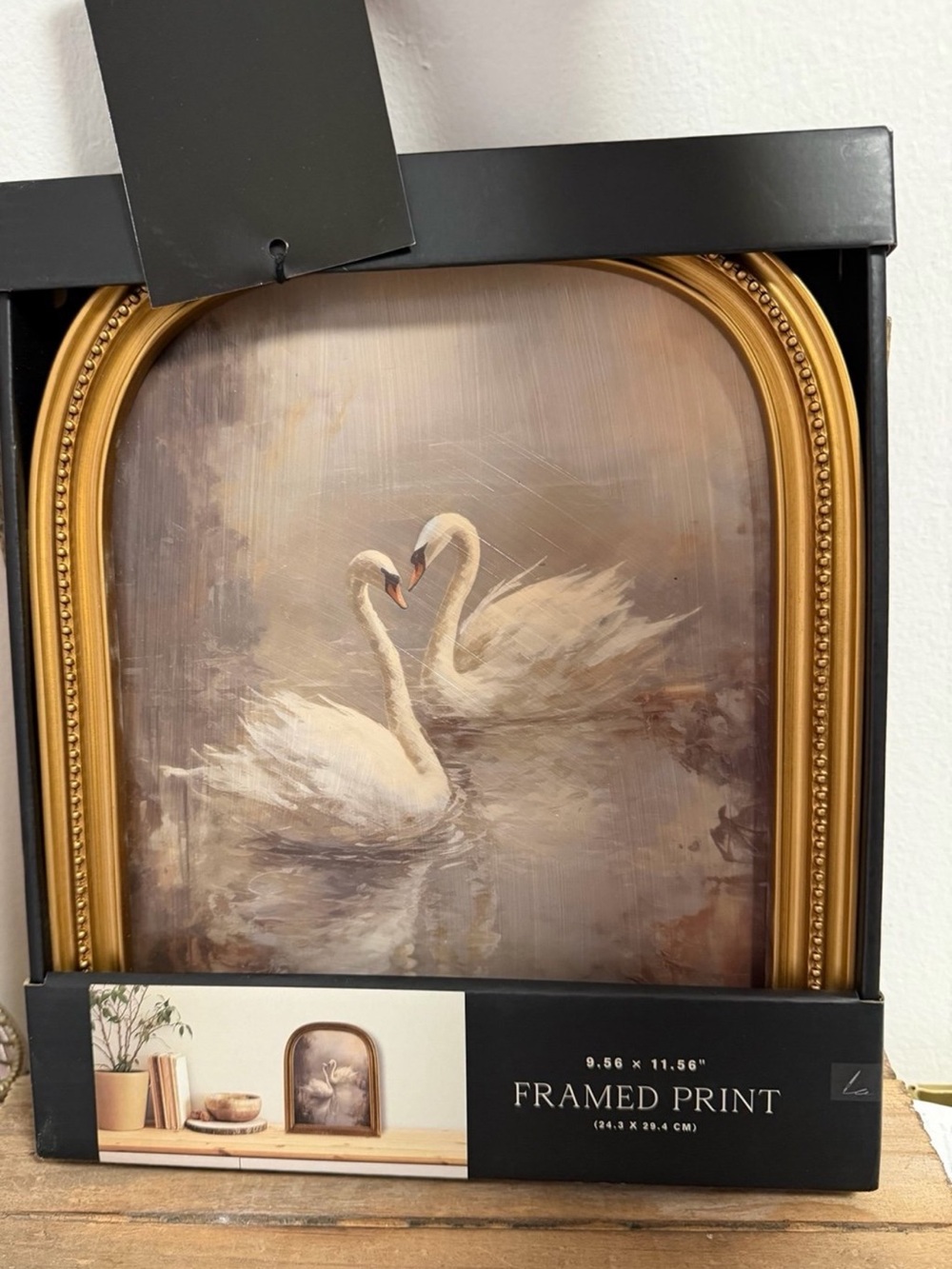 Viral Swan Gold Framed Wall Art Painting 
11.56 in x 9.56 in
